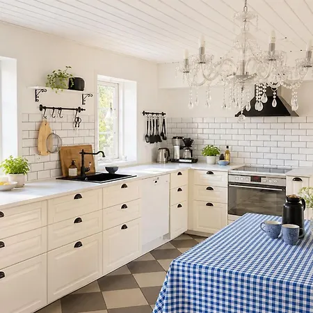 Edin - 4km From The Sea By Interhome בית נופש *